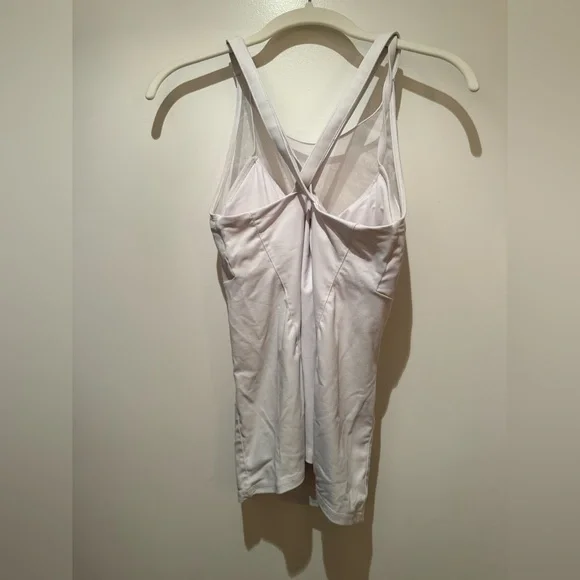Alo Yoga White Mesh Built-In Bra Tank Top – Size XS - Picture 2 of 7